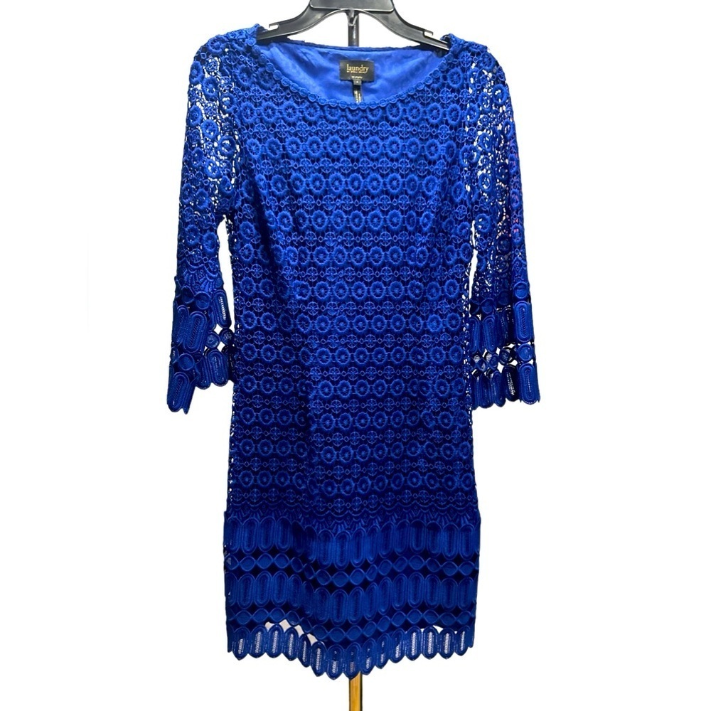 Laundry by Shelli Segal blue lace dress size 4